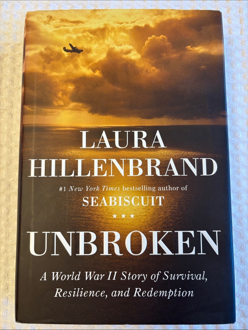 Unbroken World War II Non Fiction by Laura Hillenbrand Hardcover